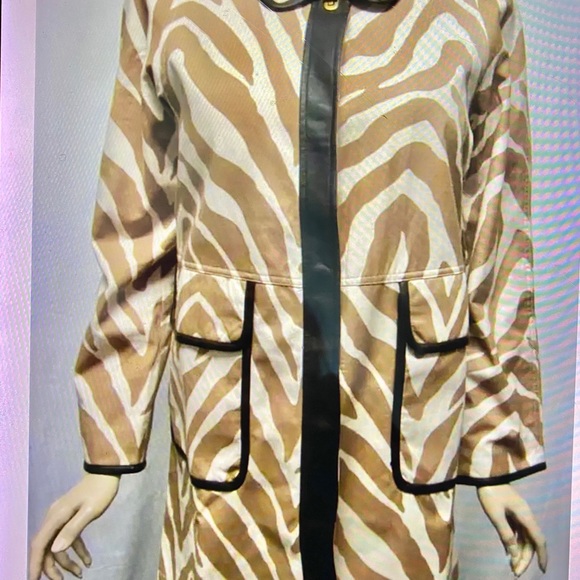 NWOT Isaac Mizrahi Tan Cream Animal Print Coat XS - Picture 2 of 4